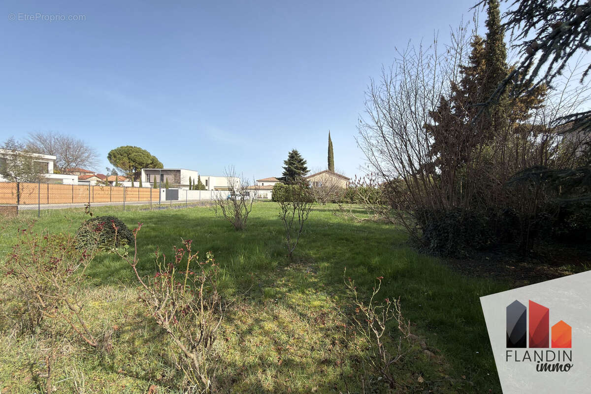 Terrain à VERNAISON