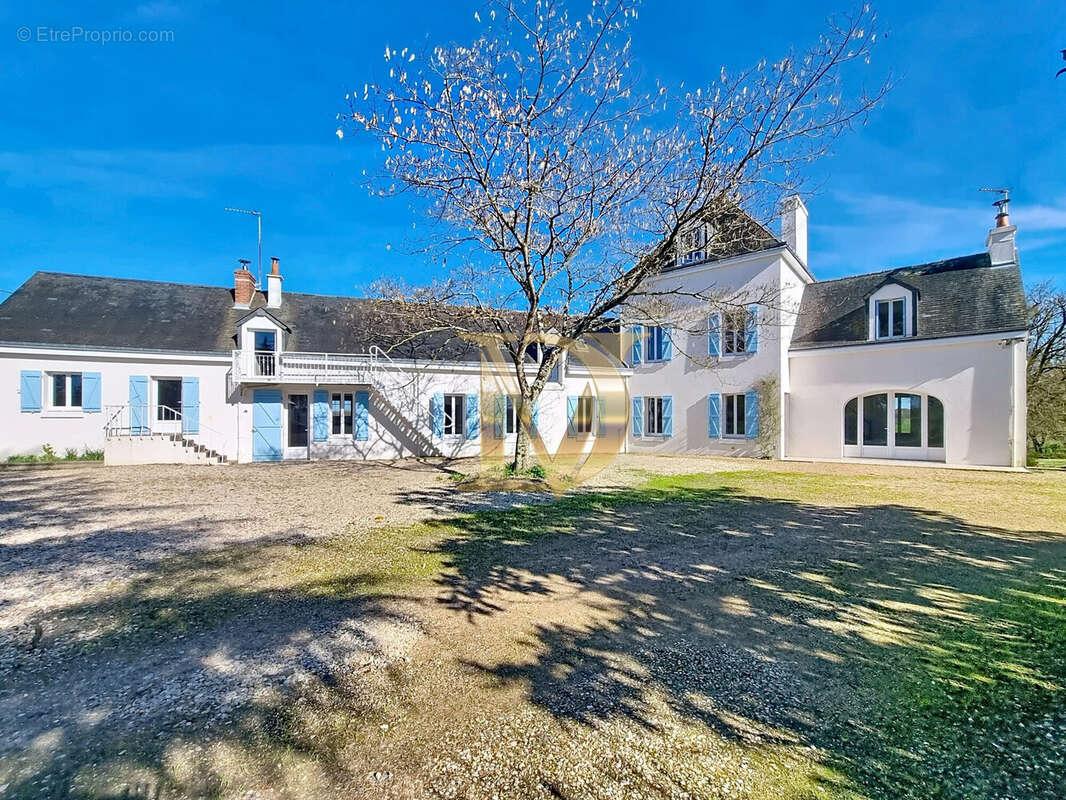 Maison à CERE-LA-RONDE
