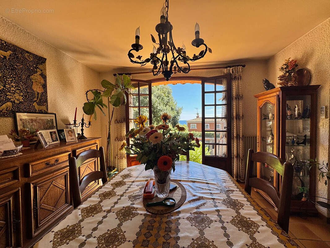 Maison à SAINT-RAPHAEL