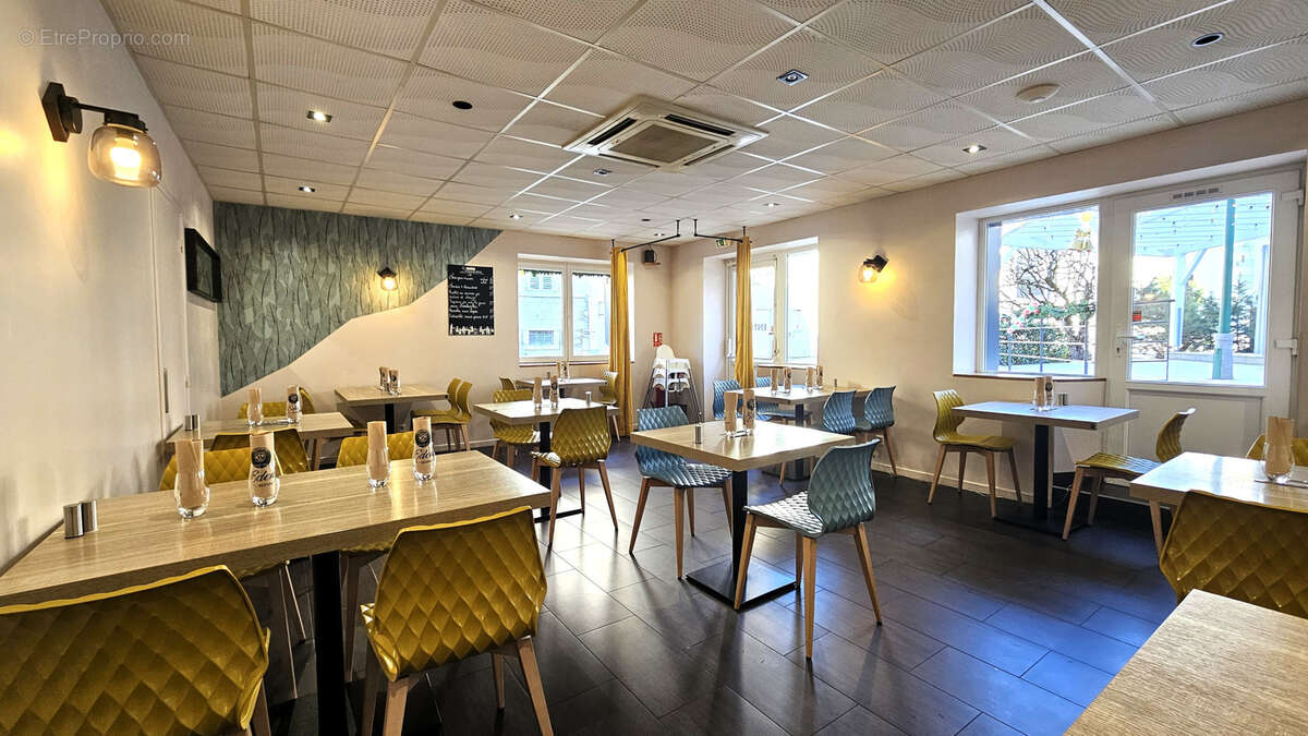 Commerce à LANCRANS