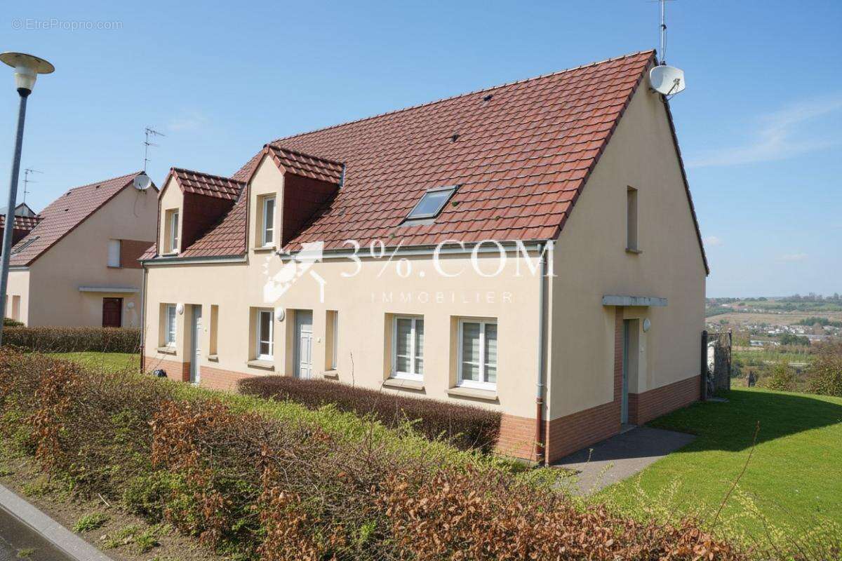 Maison à ROUXMESNIL-BOUTEILLES