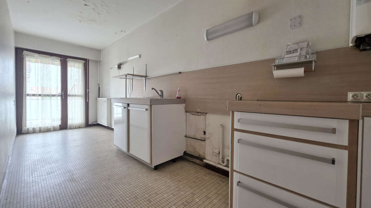 Appartement T3 avec parking et cave à Caudéran - photo 4