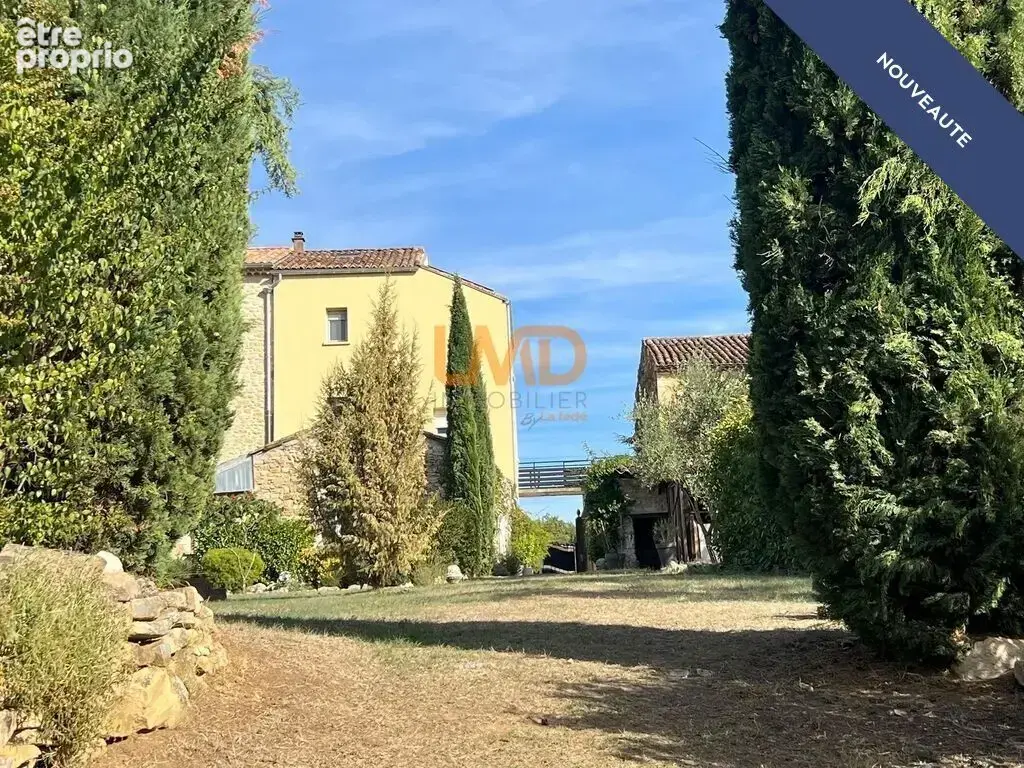 Maison fin 19ème sur un magnifique terrain arboré - photo 2