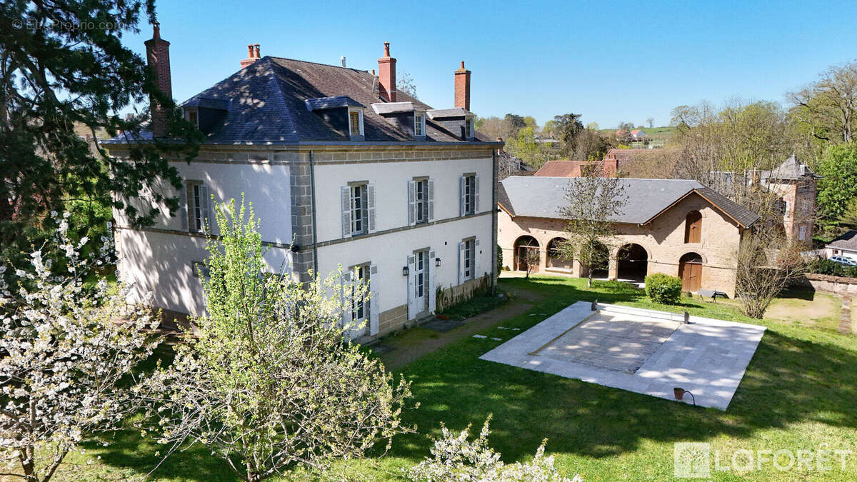 Maison à BOURBON-L'ARCHAMBAULT