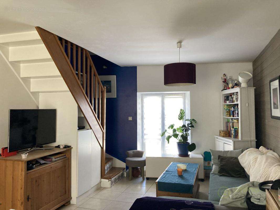 Appartement 79 m² à Linas  - photo 2