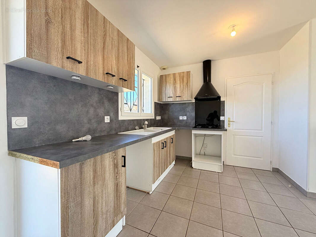 Maison 90m² à saint-denis-de-pile - photo 5