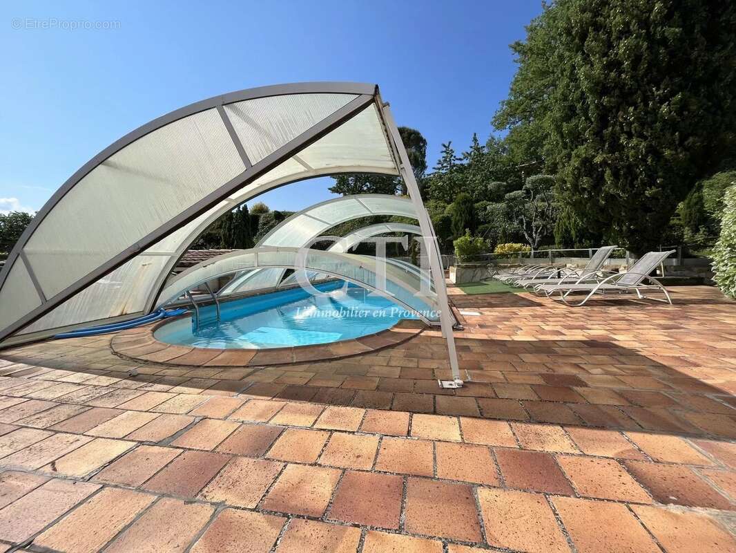 Maison à VAISON-LA-ROMAINE