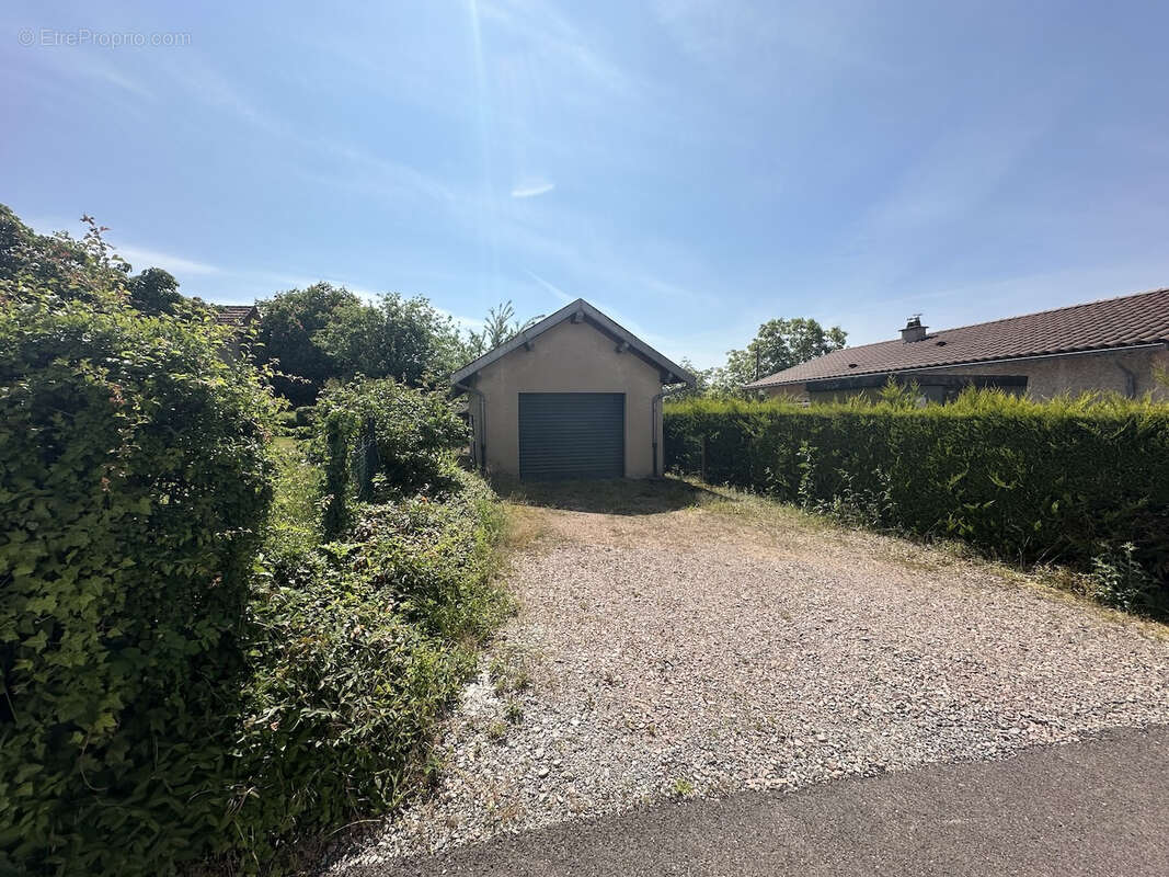 Maison à CHAUFFAILLES