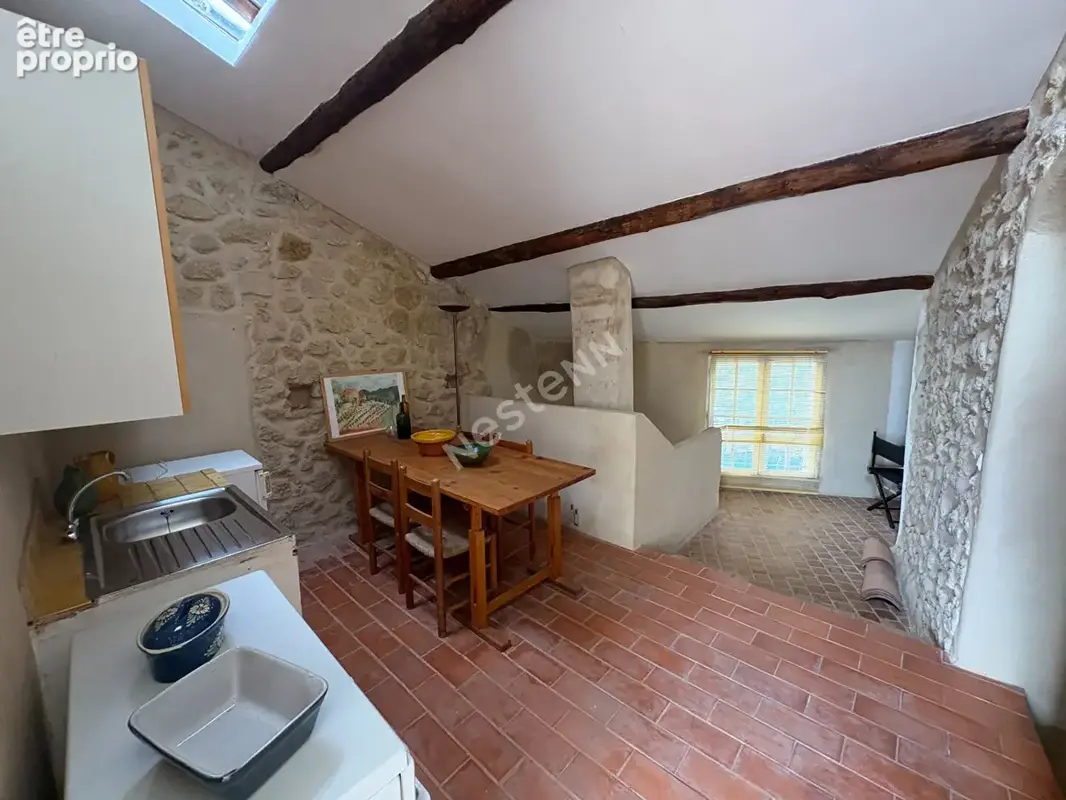 Vaugines  - 138 m² - 2 terrasses - vue - charme et fort potentiel - photo 10