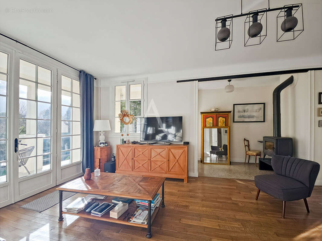 Maison à MEULAN