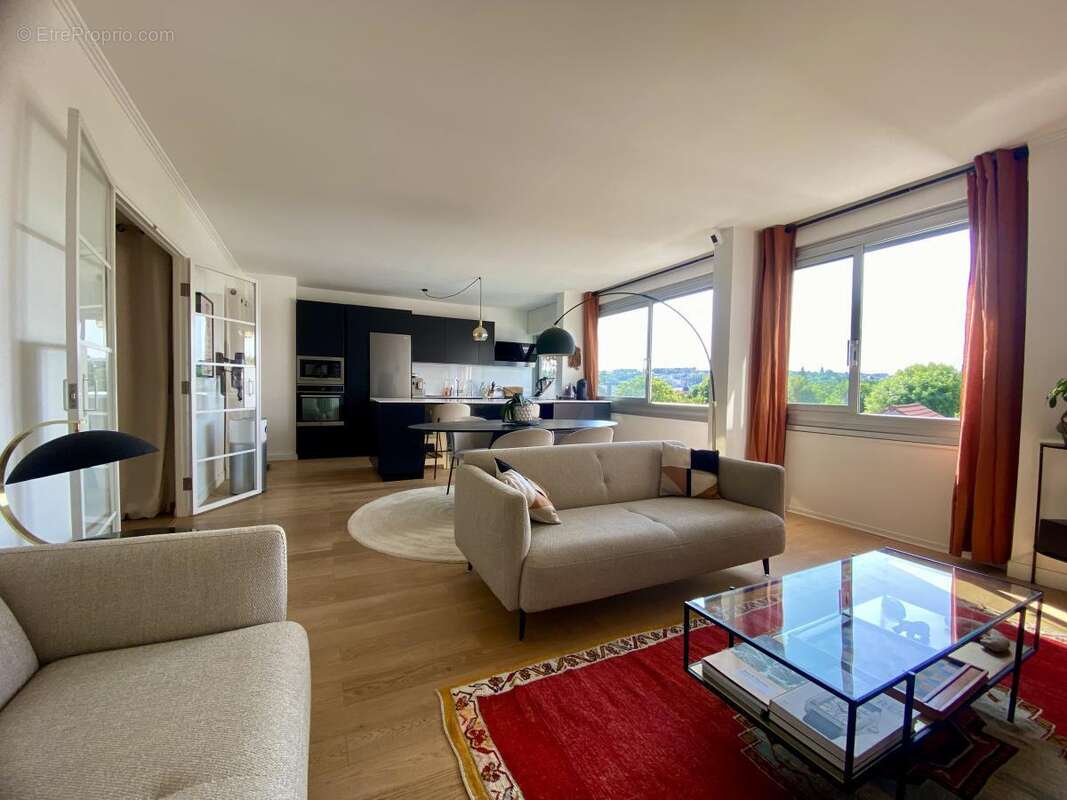 Appartement à LE PERREUX-SUR-MARNE