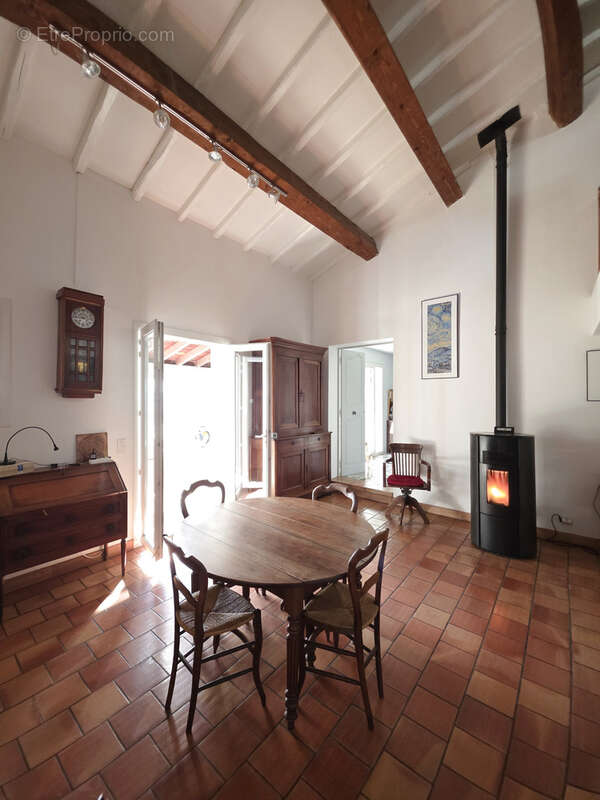 Maison à SAINT-MARTIN-DE-CRAU