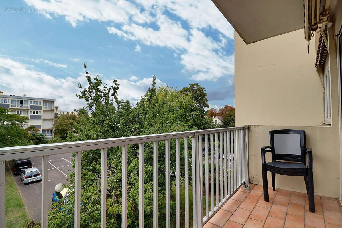 Appartement à LE PLESSIS-BOUCHARD