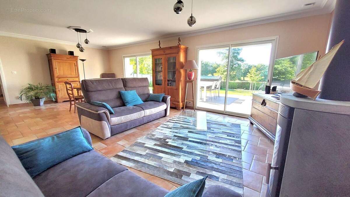 Photo 3 - Maison à NESMY