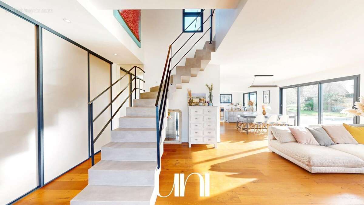 Maison à BRETTEVILLE-L'ORGUEILLEUSE