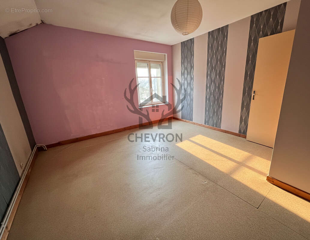 Maison de village avec garage,terrasse et jardin - 133 m2 - CHAMPLIN - photo 14