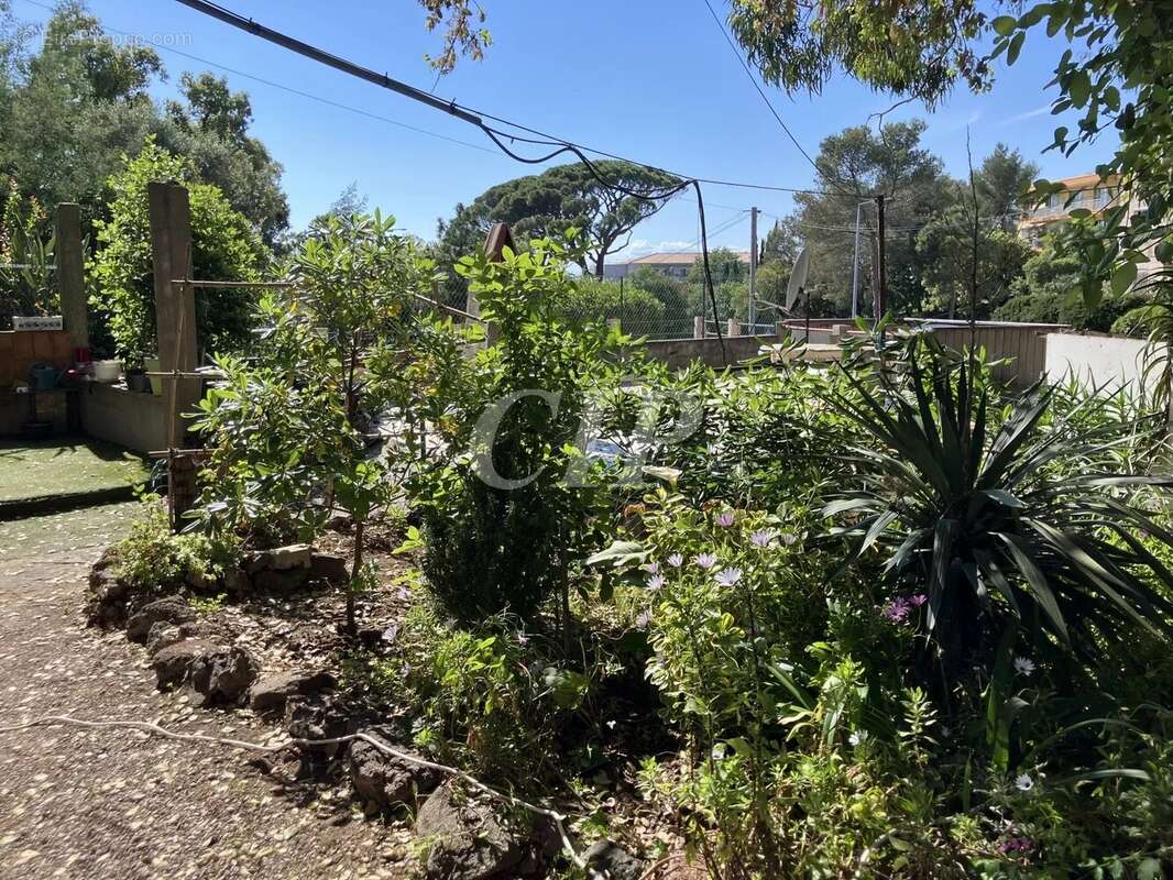 Maison à SAINT-RAPHAEL