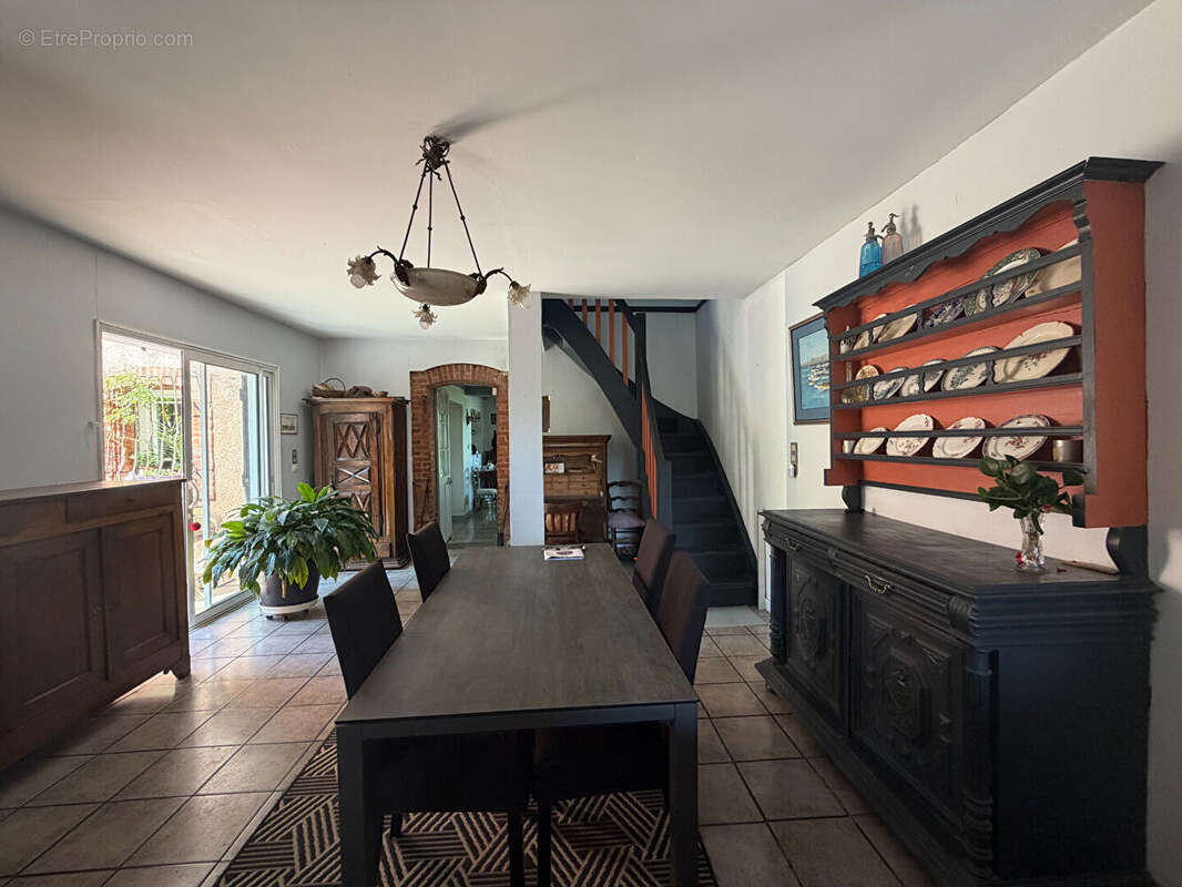 Maison à SAUBRIGUES