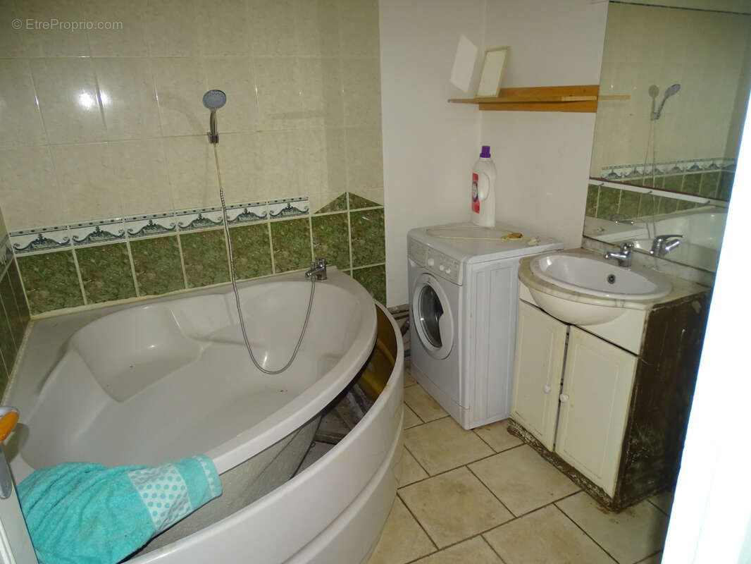 Appartement à MARSEILLE-15E