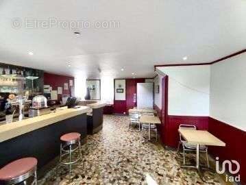 Photo 6 - Commerce à PONT-SUR-YONNE