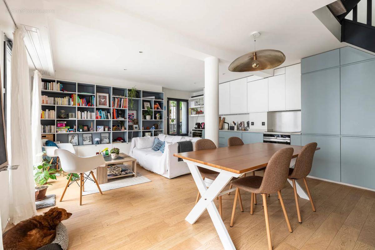 Appartement à PARIS-19E
