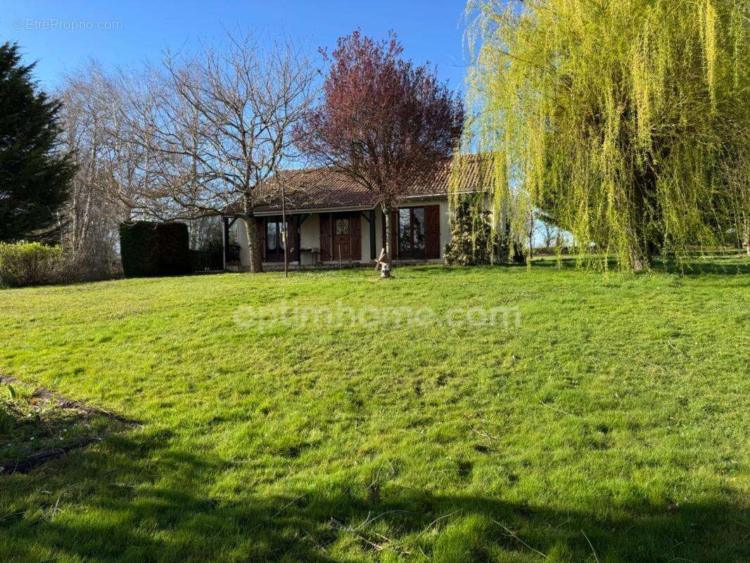 Maison familiale spacieuse de 169 m2 avec jardin - photo 20