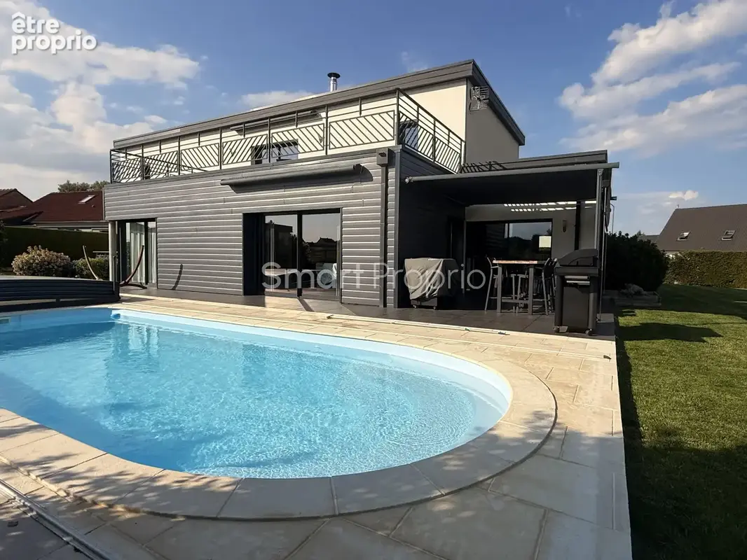 Propriété contemporaine   263 m2   Prestations haut de gamme   Piscine - photo 2