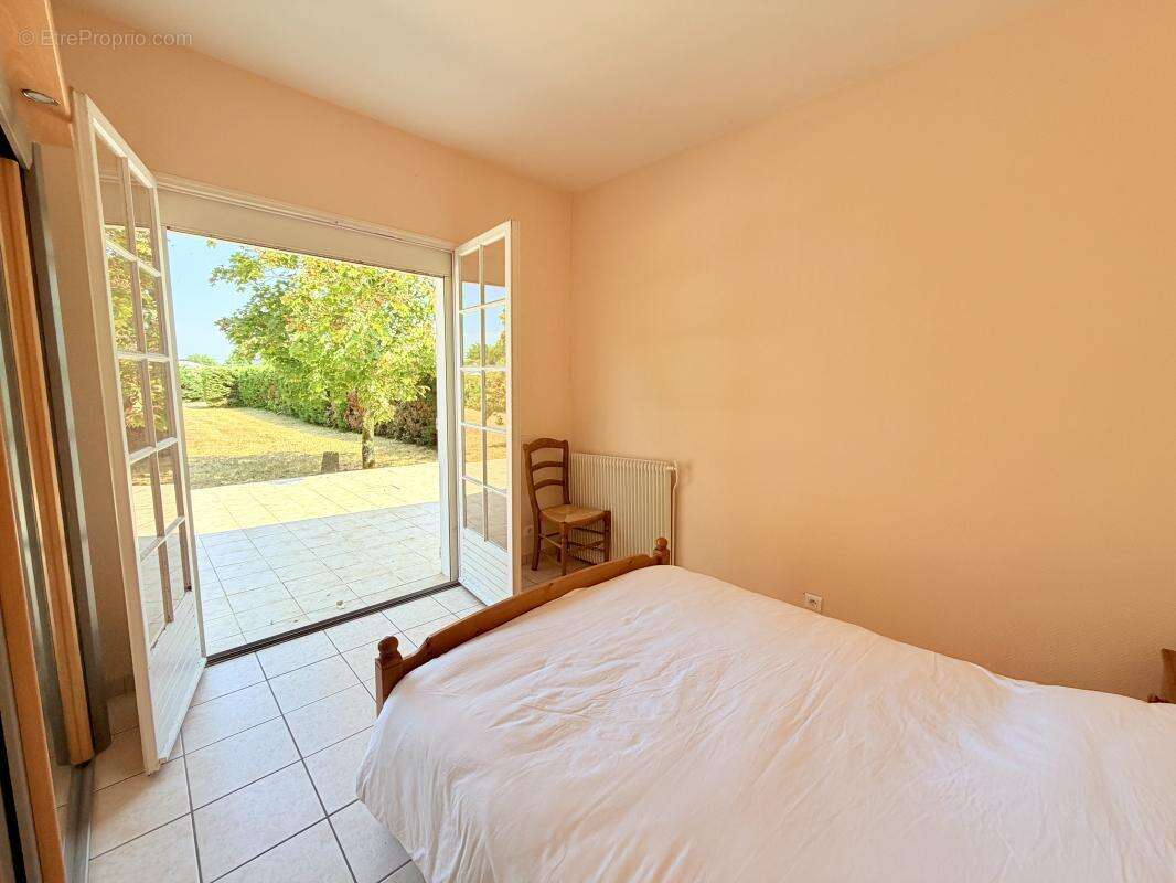 Maison 130 m² à Gujan-Mestras  - photo 13