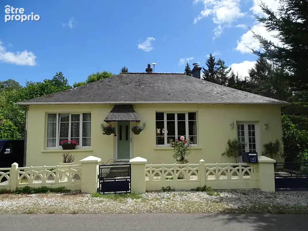 CÔTES D'ARMOR. Maison de charme rénovée avec 3 261 m² de jardin paysager en bord de rivière ? À pied de l'Abbaye de Bon Repos - photo 2