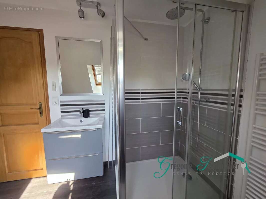 Maison à LA GENEVRAYE