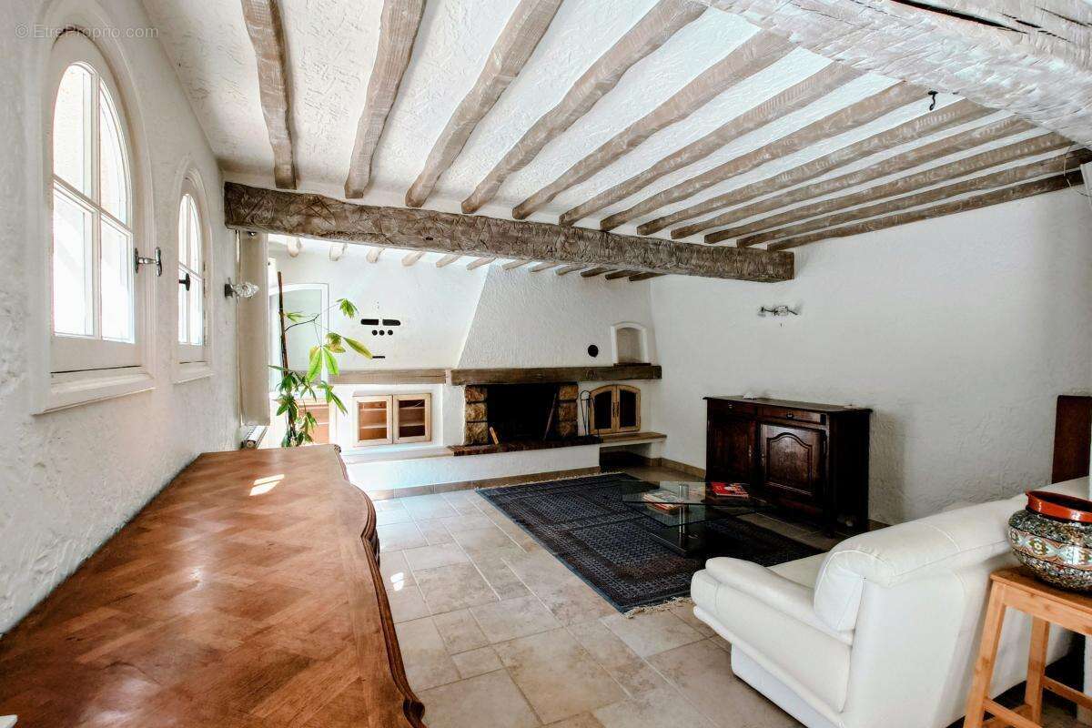 Maison à BIOT