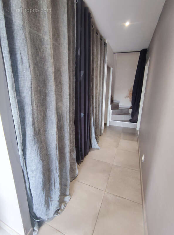 Villa independante 126m2 sur 921 m2 de terrain vue degagee - photo 20