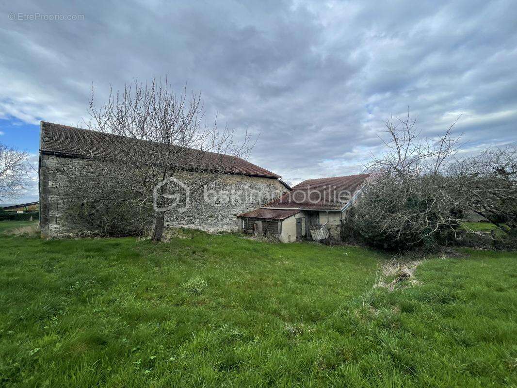 Maison à WASSY