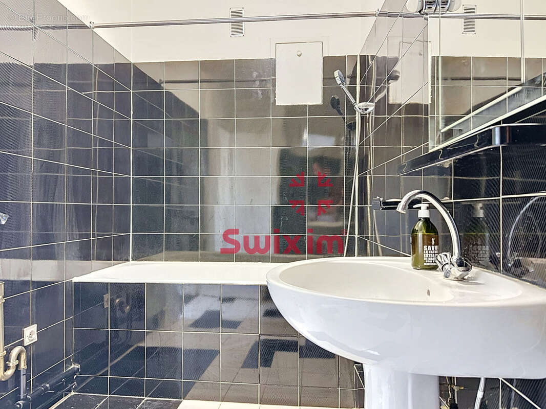 Appartement à PARIS-20E