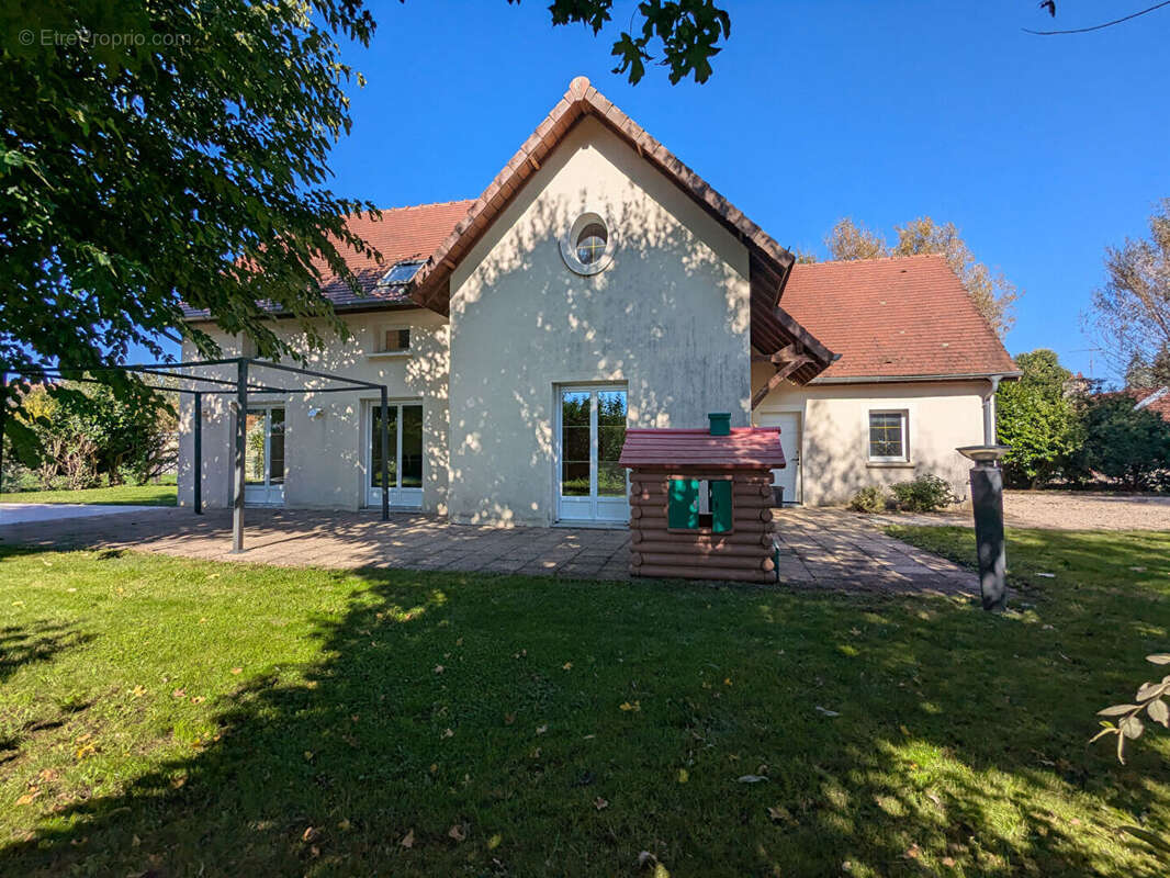 Maison à ROUVRES-EN-PLAINE