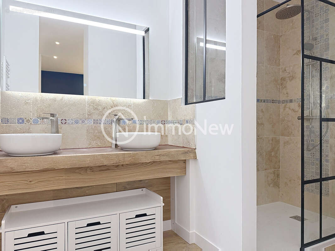 Maison rénovée à neuf avec vue sur la baie - photo 15