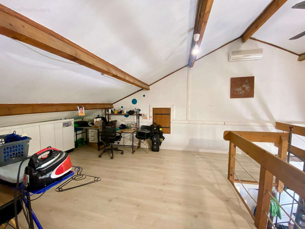 Appartement à BOLLENE