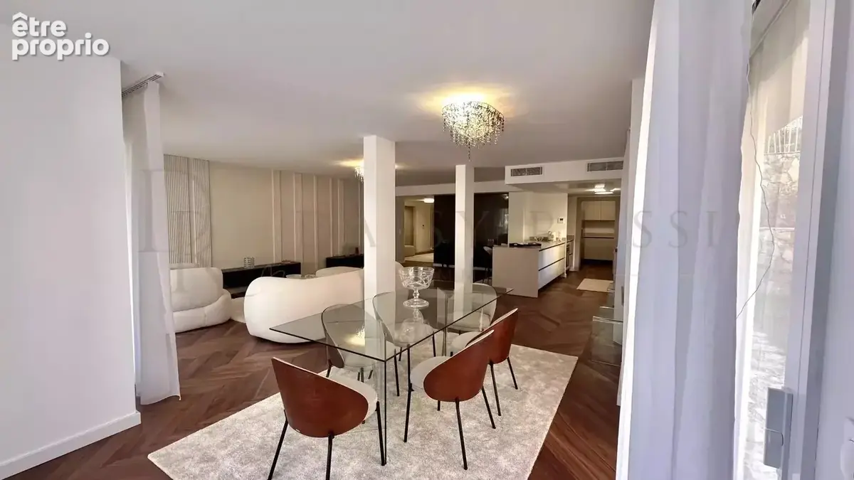 Rare appartement de luxe en duplex de 6 pièces sur le prestigieux Plateau du Cap à Roquebrune-Cap-Martin - photo 2