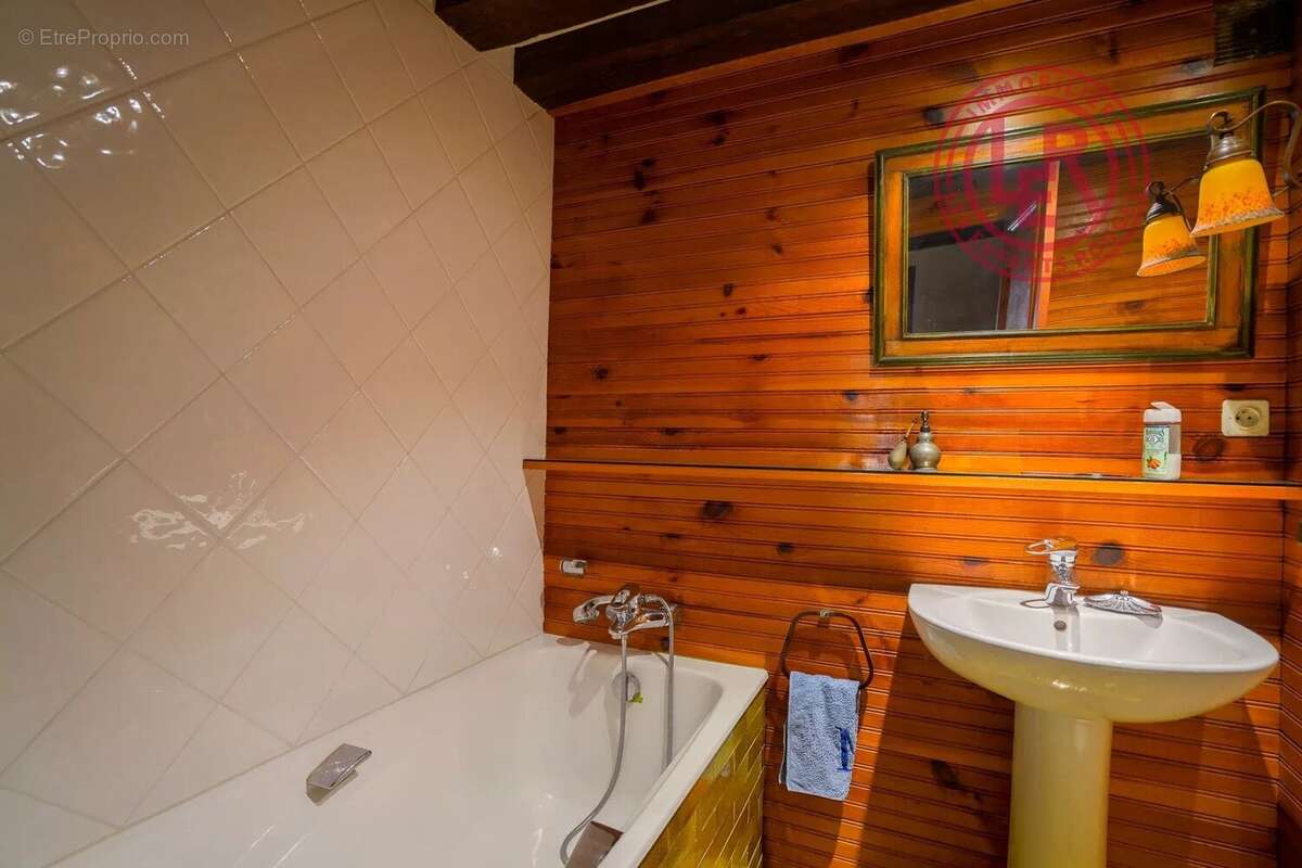 Appartement à PARIS-4E