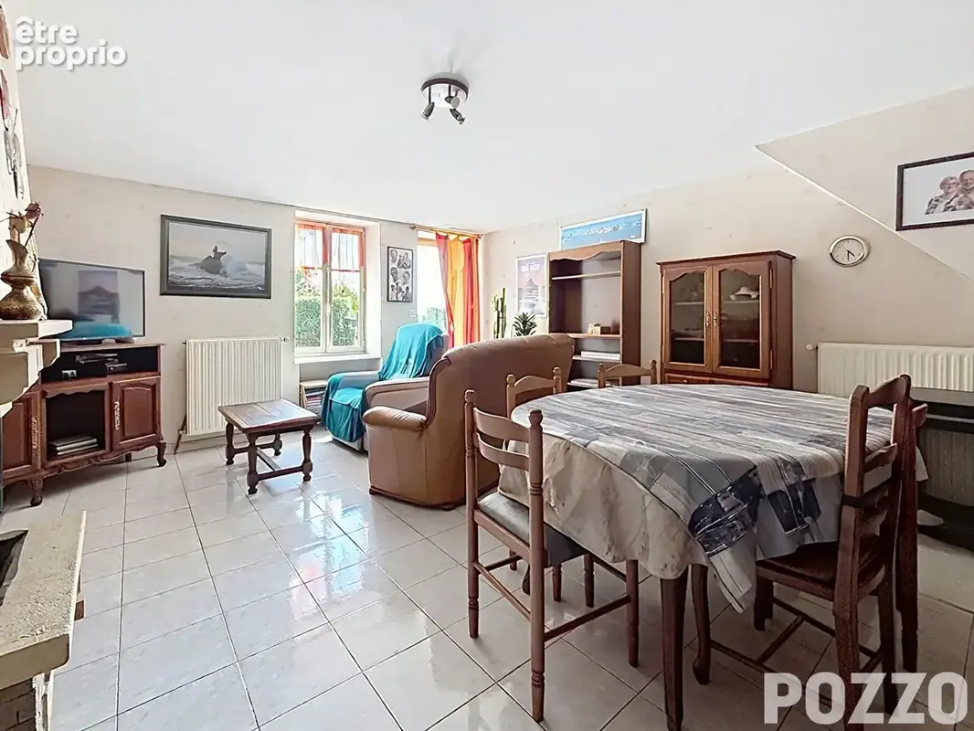 A Vendre - Saint Jean De La Haize - Maison 6 pièce(s) 127 m² - photo 4