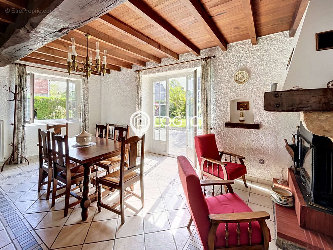Maison à ESCOU