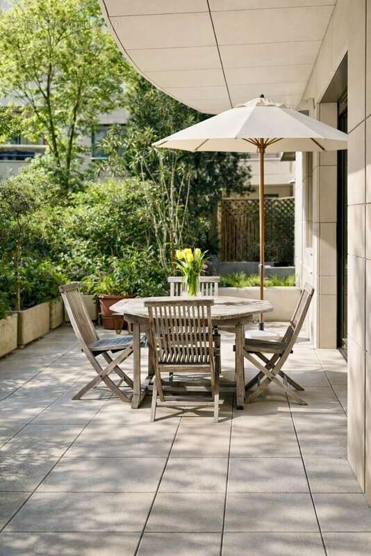 Appartement à LEVALLOIS-PERRET