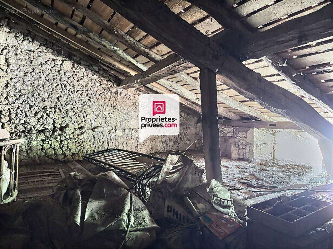 Maison T2/3 d'env. 98m² à réhabiliter en plein coeur du bourg de SAINT-AQUILIN (24110) - photo 10