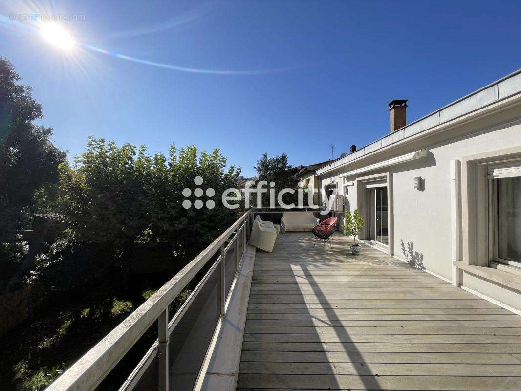 Maison 238 m² à Bordeaux  - photo 7
