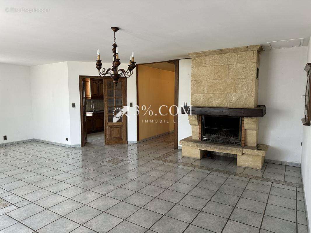 Maison à DOMBASLE-EN-XAINTOIS