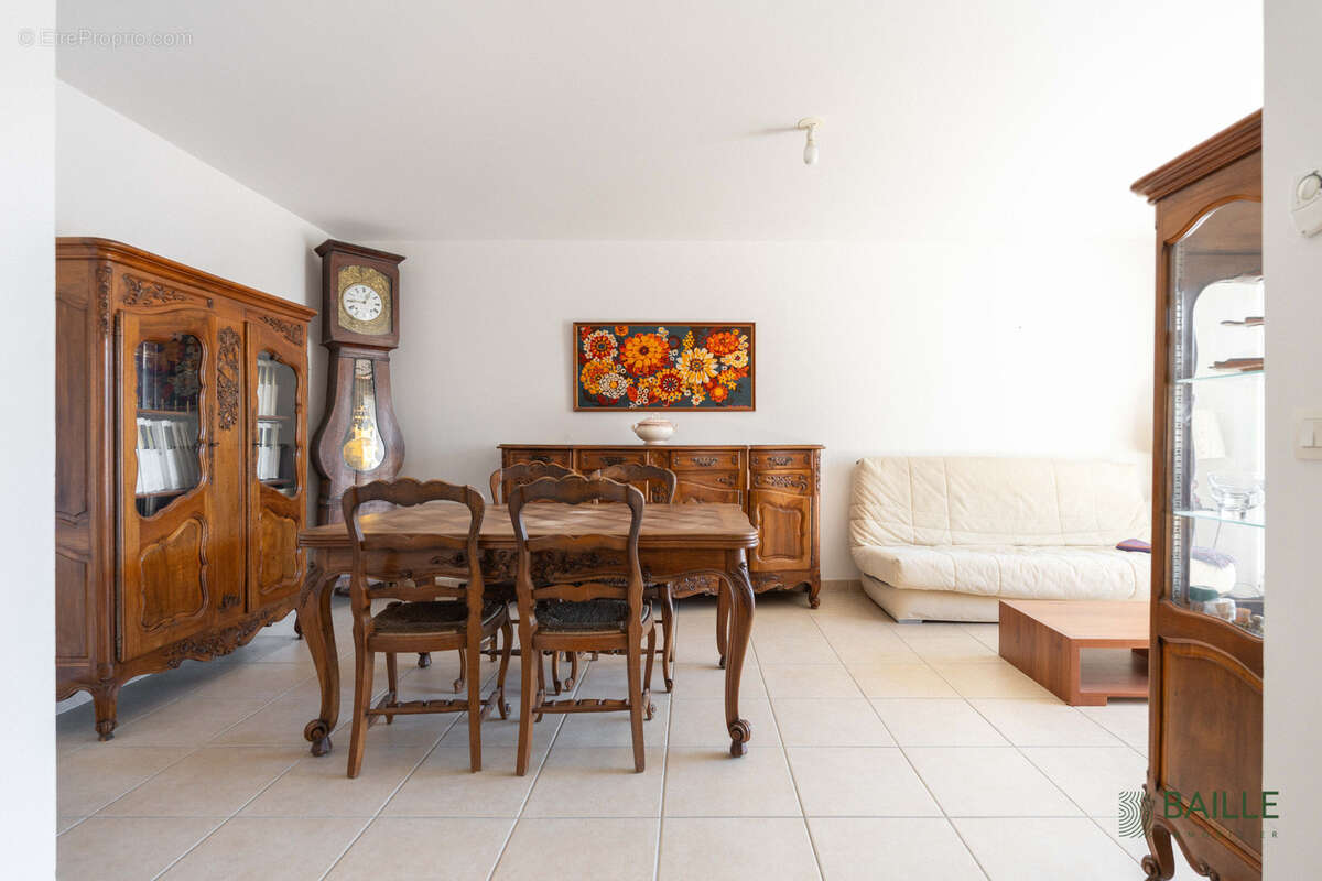 Appartement à MARSEILLE-8E