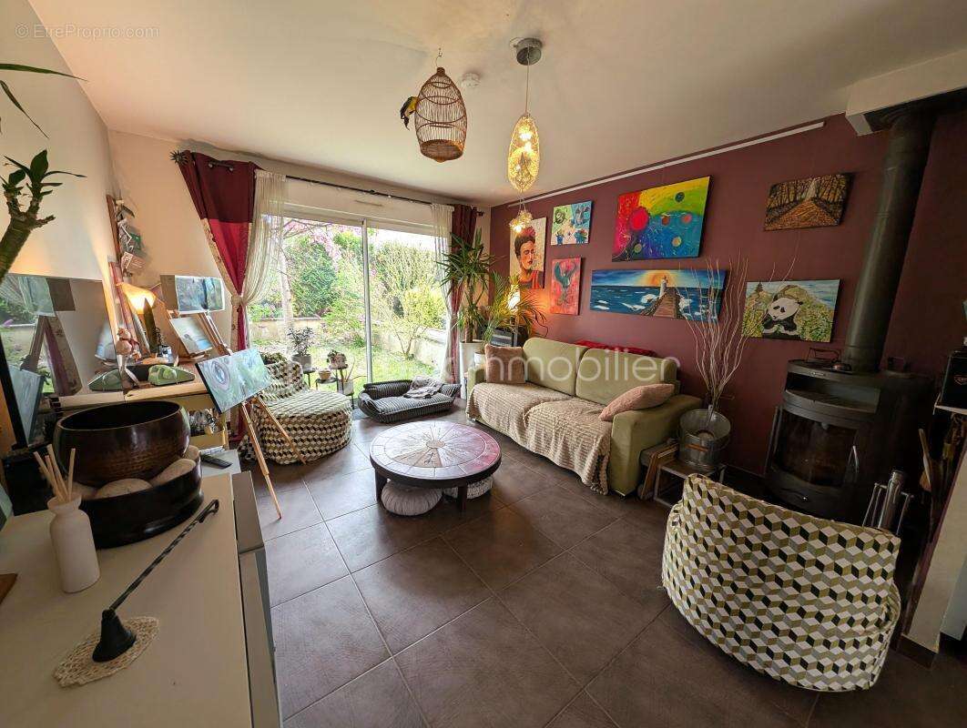 Maison à CHAMPS-SUR-MARNE