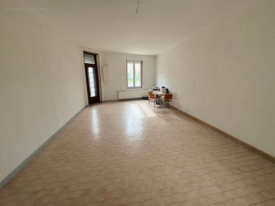 Maison à SAINT-QUENTIN