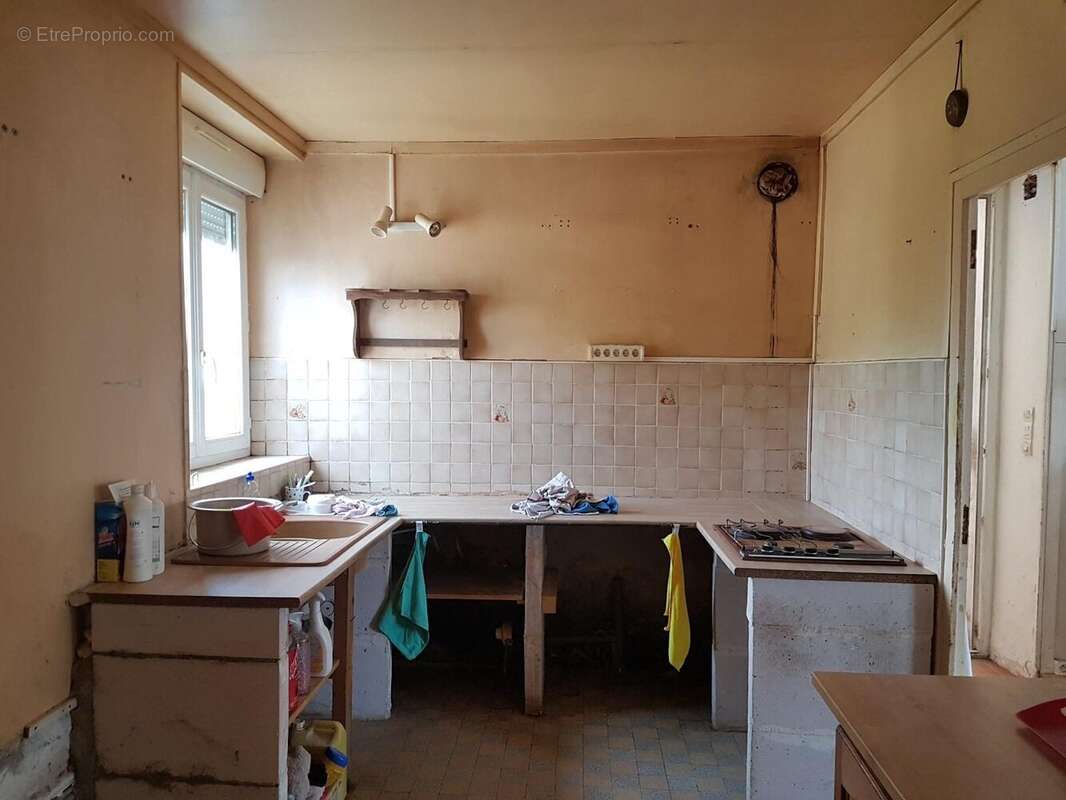 Maison à CHEMILLI