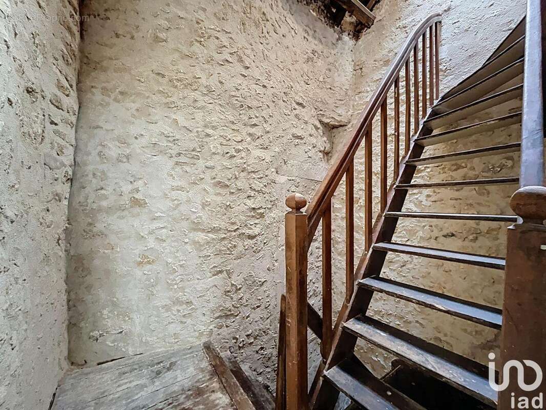 Photo 7 - Commerce à ARGENTON-SUR-CREUSE